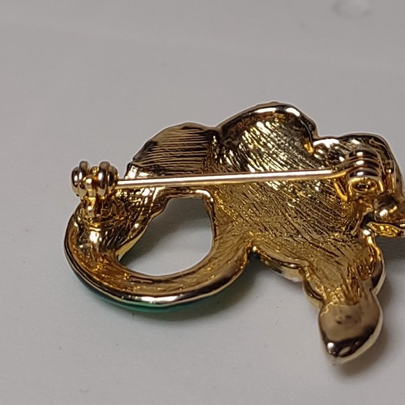 Little Green With Red Eyes Swan Brooch - Picture 8 of 10